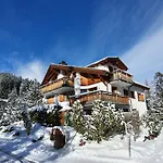 Apartment Valos Figi *
